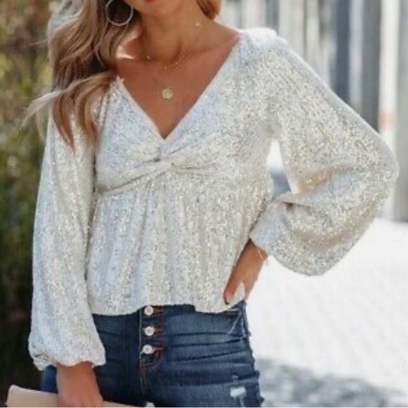 Francesca’s Nicolette Sequin Front Twist Blouse Silver Peplum Long Sleeve Medium - Picture 1 of 10